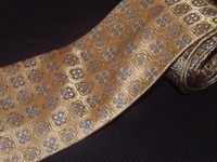 New Jos A Bank Tie Signature Gold Blue Ornamental Floral Thick Woven Luxury Silk