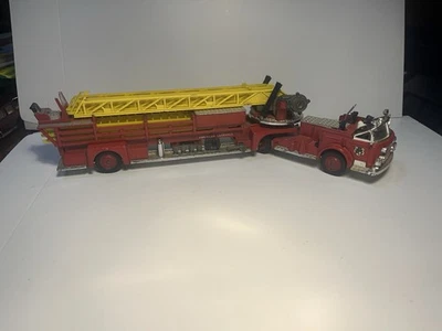 CORGI MAJOR TOYS 1143 AMERICAN LAFRANCE AERIAL RESCUE FIRE ENGINE TRUCK - Image 1 of 4