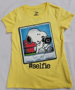 Peanuts Snoopy #Selfie Yellow T-Shirt Tee Shirt Ladies V-Neck MD Medium - Picture 1 of 1