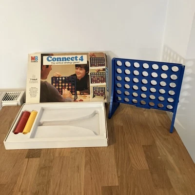 Connect 4 Vintage 1975 MB Games Board Game 100% Complete Very Good Condition - Image 1 of 4