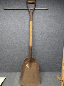 Vintage Missouri Pacific railroad shovel - MOPACRR MOPAC -MPRR W S & T Co 11-37 - Picture 1 of 10