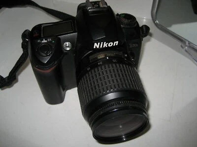 Nikon D D70s 6.1MP Digital SLR Camera & 18-55MM F3.5/5.6 ZOOM LENS - Image 1 of 4