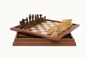 Dal Rossi Italy Flip Top 3 in 1 Chess Checkers Backgammon Set 18" Walnut Board - Picture 1 of 3