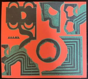SACRED PAWS - Run Around the Sun CD Digipak Rock Action 2019 AS NEW! - Picture 1 of 2