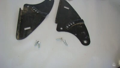 Cortacésped eléctrico Neuton CE6.3 y CE6.4 soportes izquierdo y derecho con tornillos Foto 1 de 2