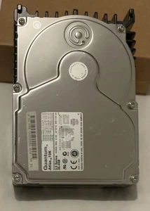 Quantum TY36L011 (REV 01-F) ATLAS 10KII 3,5" 36,7 Go U160 SCSI 68 broches hDD - Neuf - Photo 1/6