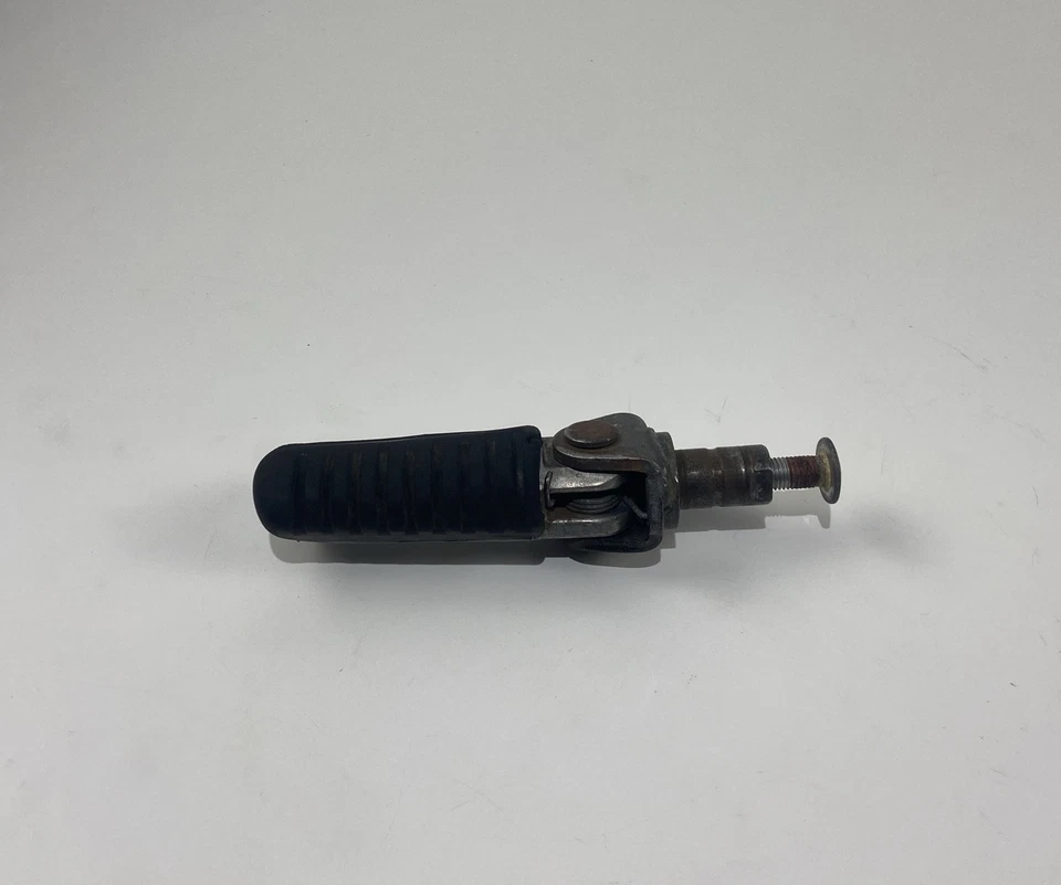 ♻️ Kawasaki ZX-9R ZX9R E1 E2 2000 - 2002 Front Left Footrest Foot Peg ♻️ - Image 1 of 4