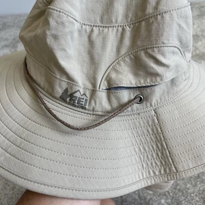 REI Co-op Sun Hat with Neck Flap Size S/M Beige UPF 50+ UV Protection Wide Brim - Picture 1 of 12