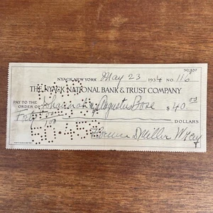 1934 Check Nyack National Bank & Trust Company, NY Florence Miller Wrey - Picture 1 of 2