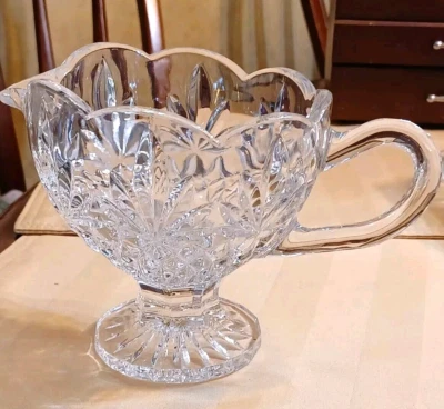 "De colección Cristal Shannon Gravy Barco/Crema 5"" Festoneado Starburst Piña Diamante" Foto 1 de 4