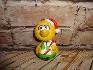 Vintage Christmas Tree Ornament Big Bird Wearing Santa Cap Hat - Picture 1 of 2