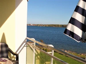 strandnahe Ferienwohnung Heiligenhafen Ostsee ⚓Balkon Seeblick " Zeit zu zweit" - Bild 1 von 12