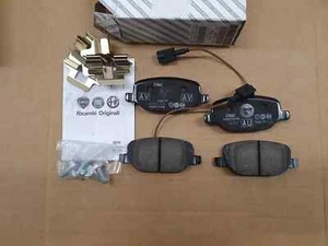 GENUINE ALFA ROMEO GIULIETTA 1.4/ 1.8 /2.0D 2010 ON REAR BRAKE PAD SET 77365542 - Picture 1 of 1