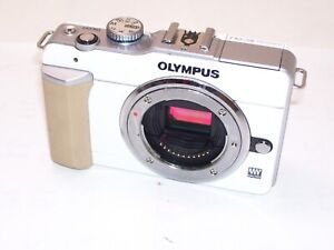 Olympus PEN E-PL1 12.3MP Digitalkamera - Weiß