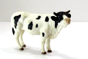 Figura de juguete de vaca lechera animal de granja Terra by Battat 5" - Imagen 1 de 6