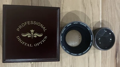 BOWER High Resolution Pro Super Wide Digital Lens Macro Crystal Optics 0.5x Case - Image 1 of 4