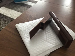 Small Wooden Cigar Holder - Picture 1 of 5