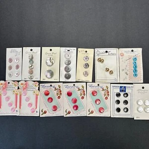 Vintage Shell Pearl Buttons New Old Stock On Original Cards 14 Full Cards - Picture 1 of 10