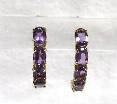 Pendientes Huggie de aro en J de amatista de 3,5 quilates de oro amarillo de 10 kp con poste circular de 1/2 JL 3 g Foto 1 de 4