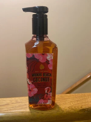Bath and Body Works Gel Handsoap Waikiki Beach Coconut - Image 1 of 2