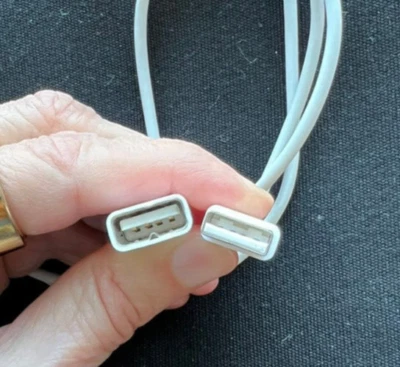 Apple Keyboard Extension Cable USB-A Male to USB-A Female White 1m 3-ft - Image 1 of 2