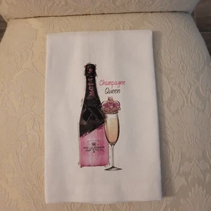 Brand New. Champagne Queen kitchen/bar towel. 17x22. - Picture 1 of 2