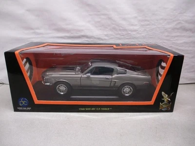Road Signature 1968 Shelby GT-500KR 1/18 Foto 1 de 2