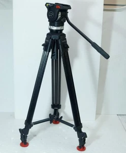 Trípode de fibra de carbono Sachtler Ace XL Fluid Head MS CF con esparcidor de nivel medio - Imagen 1 de 6