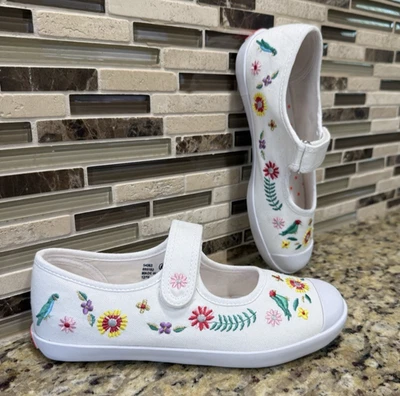 Mini Boden NWOT Girls US 2 White Mary Jane Flats Embroidered Flowers Slip-On - Image 1 of 4