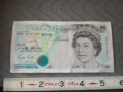 INGLATERRA CINCO libras - Fecha de emisión 1990 - Retirado - Circulación moderada  Foto 1 de 2