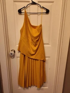 Womens shoulder pleated dress midi size 12. mustard color. ASOS DESIGN ONE - Picture 1 of 4