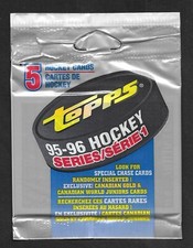 1995-96  TOPPS HOCKEY SERIES 1 , 1 PK. , 5 CARDS  ( FACTORY SEALED )
