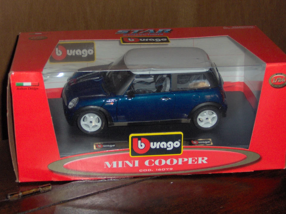Mini Cooper Blue Bburago 1:24 - Immagine 1 di 1