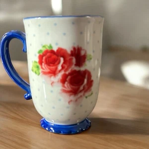 The Pioneer Woman Heritage Floral 18 Unzen Tasse Kaffee Tee mit Fuß blau gepunktet - Bild 1 von 4
