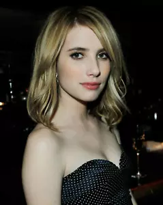 Emma Roberts in una foto lucida 8,5" x 11" 1322 - Foto 1 di 1
