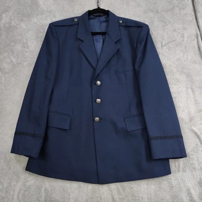 Jaqueta uniforme botão prata azul marinho 44R vintage classe A masculina Força Aérea dos EUA - Imagem 1 de 4