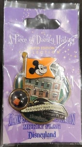 Disney Pin Stück Geschichte Main Street Bahnhof MICKEY FLAG PODH LE 70747 - Bild 1 von 5