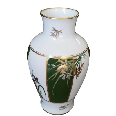 Okura Vase Franklin Mint Porcelain THE NOBLE ORCHID w/ COA Green Vintage 1977 - Image 1 of 4