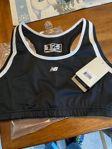 NWT!! WOMEN'S NEW BALANCE TONIC CROP 3.0 TOP - BLACK - SB9119 BK - Picture 1 of 11
