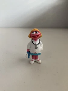 Applause Prairie Dawn Toy Figure PVC Sesame Street Doctor - Picture 1 of 5