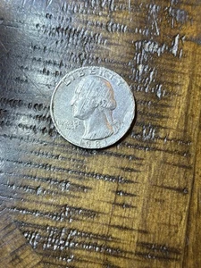 1981 P Quarter Errors Letters & Date On Rim, Filled In Mint Mark - Picture 1 of 4