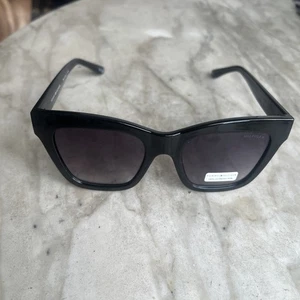 NEW Tommy Hilfiger WP OL 580 Black Authentic Sunglasses Women gift idea /884/ - Picture 1 of 12