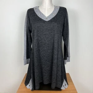 Magna Fashion Women's Size 10/12 Large Gray Tunic w/ Grommet Details - Picture 1 of 14