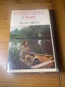 Vivian Leigh. A Bouquet  - Picture 1 of 5