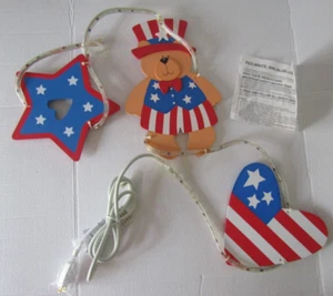 De colección Avon 2005 Rojo Blanco y Azul Iluminado Acento Patriótico Decoración Corazón-Oso-Estrella - Imagen 1 de 23