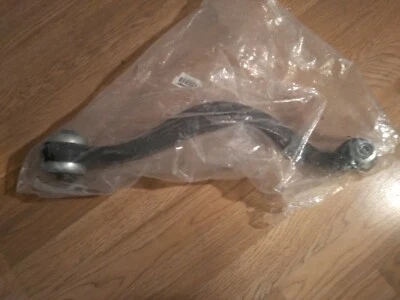 Mazda 6 2005 3,0 L brazo de control delantero inferior trasero lado del conductor no turboalimentado. Foto 1 de 2