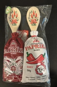 Hungarian SWEET/HOT Paprika From Kalocsa, Hungary (50 Grams Each) Wooden Spoons - Picture 1 of 8