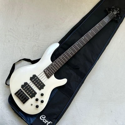 Bajo eléctrico de 5 cuerdas Cort Artisan C5H WP - ecualizador activo, humbuckers, estuche blando Foto 1 de 4