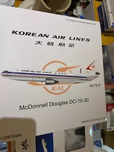 Inflight 200 DC-10 Korean Air HL7317 - Bild 1 von 3