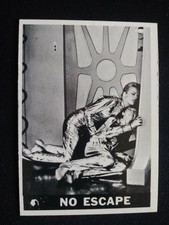 1966 Topps Lost In Space # 19 No Escape (EX)